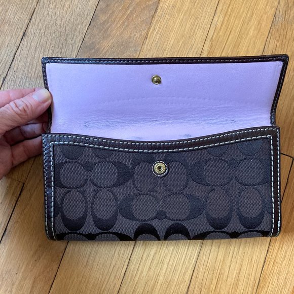 COACH Signature canvas wallet - Picture 4 of 11